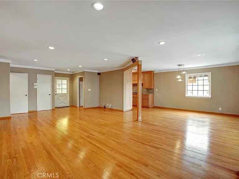 17230 Bonham Ave — Photo 7