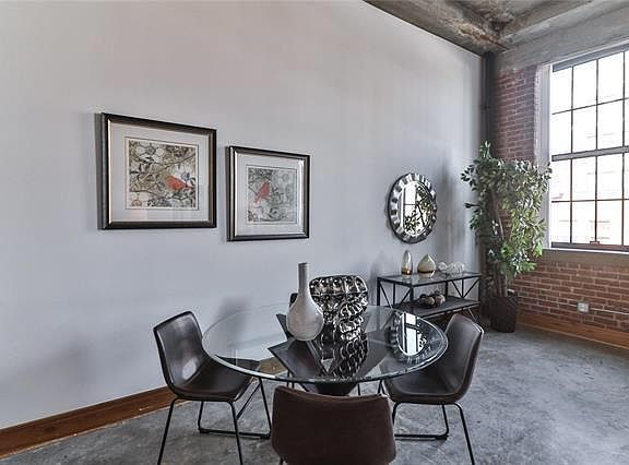 5th image of 411 N 22nd St Unit 413