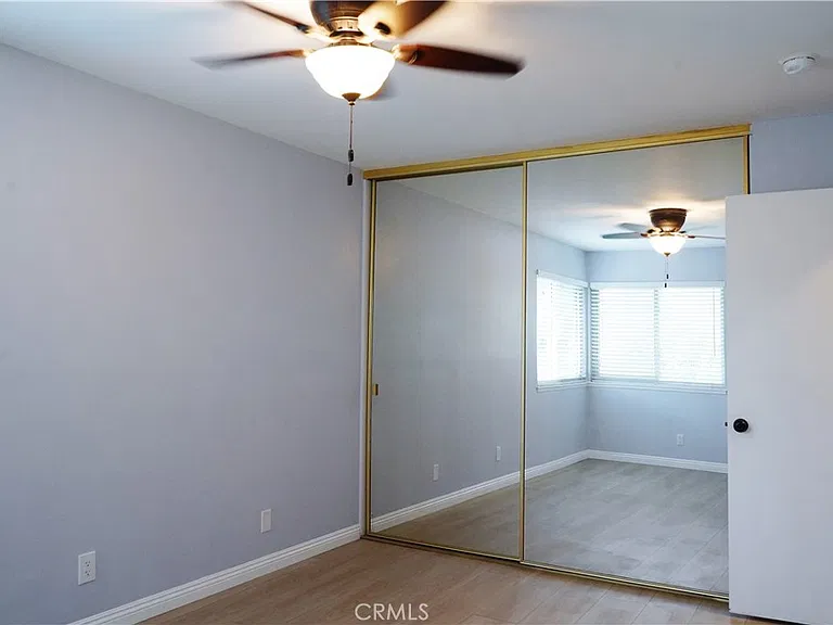 1695 E Avenida De Las Flores — Photo 8