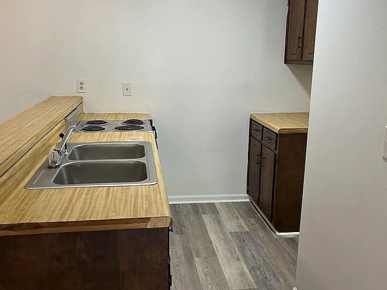 1675 Baugh St #D — Photo 7