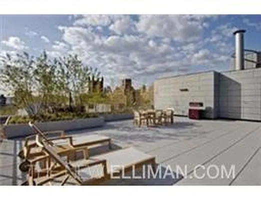 Rented by Douglas Elliman | media 23