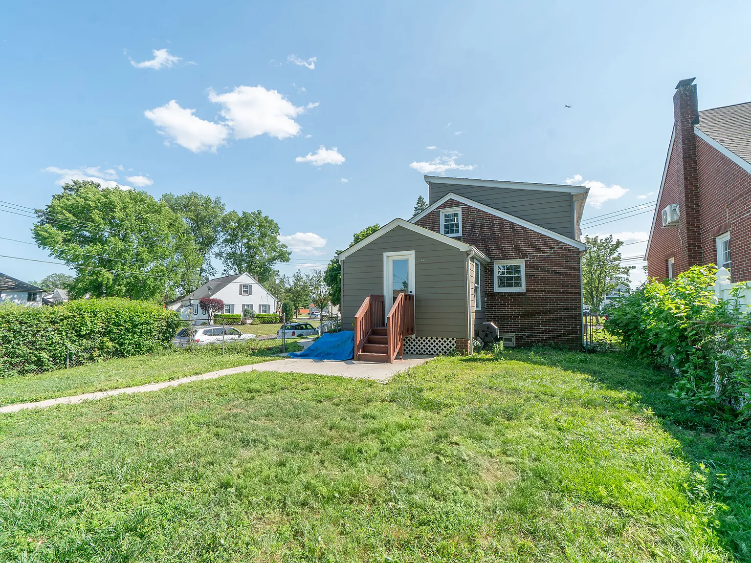 5 bed, $4,339 — Photo 4
