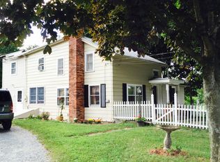 83 Lape Rd, Rensselaer, NY 12144