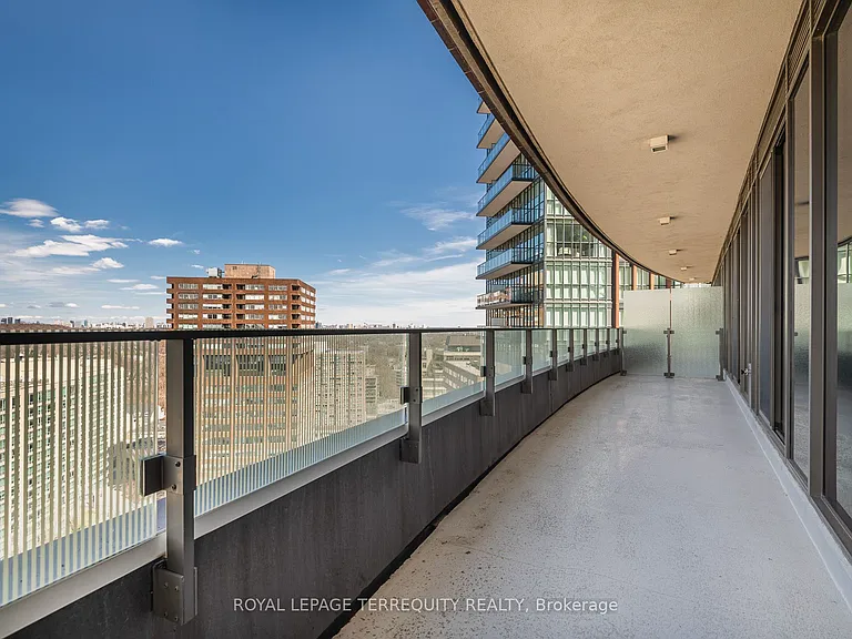 88 Davenport Rd #1704 — Photo 32