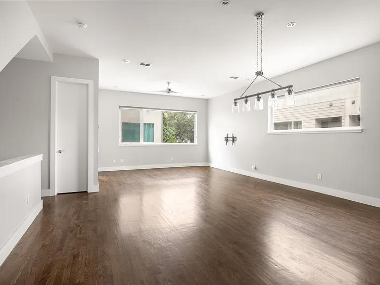 4616 Steel St — Photo 25