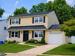 23 Wellington Pl, Burlington, NJ 08016
