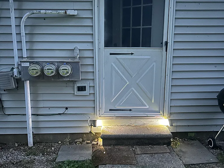 Door to back yard