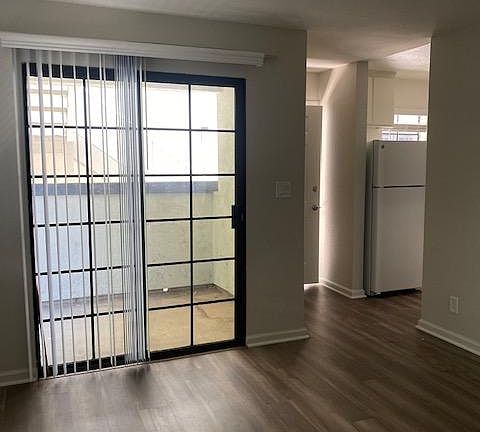 3rd image of 1207 Mira Mar Ave APT 107
