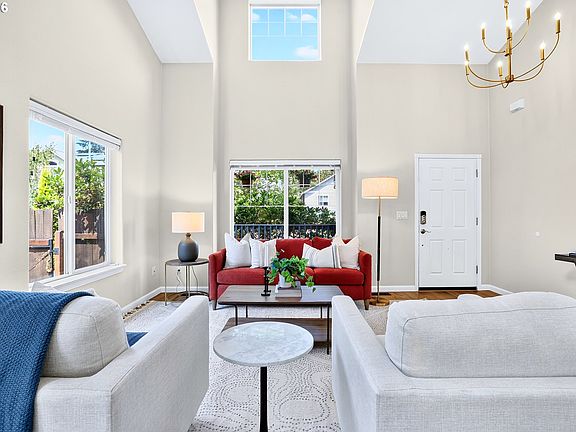 3rd image of 15524 SE Belmore Hts