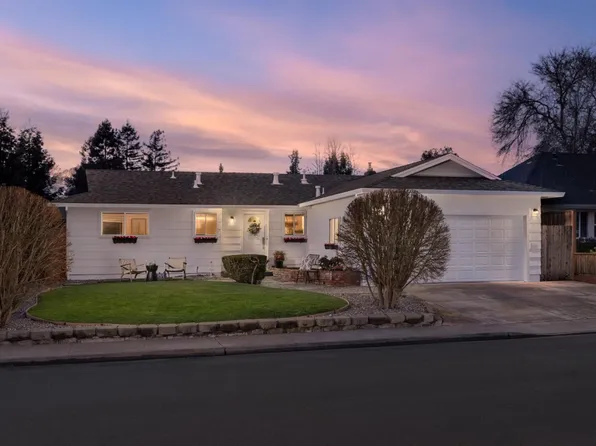 2013 Harrison Street, Petaluma, CA 94954