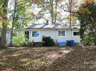 26 Dogwood Ct, Asheville, NC 28805