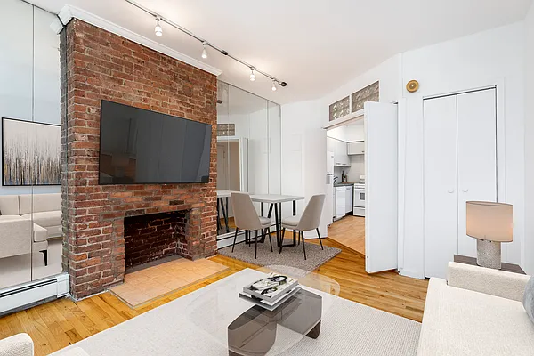 Rented by Platinum Properties | media 1