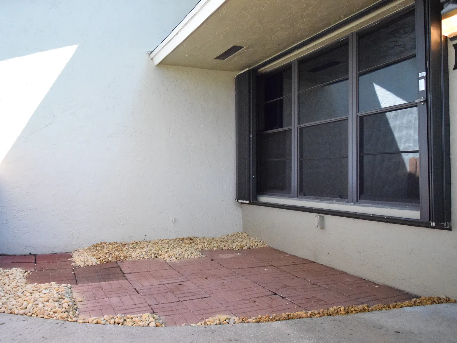2 bed, 1102 sqft, $2,195 — Photo 4