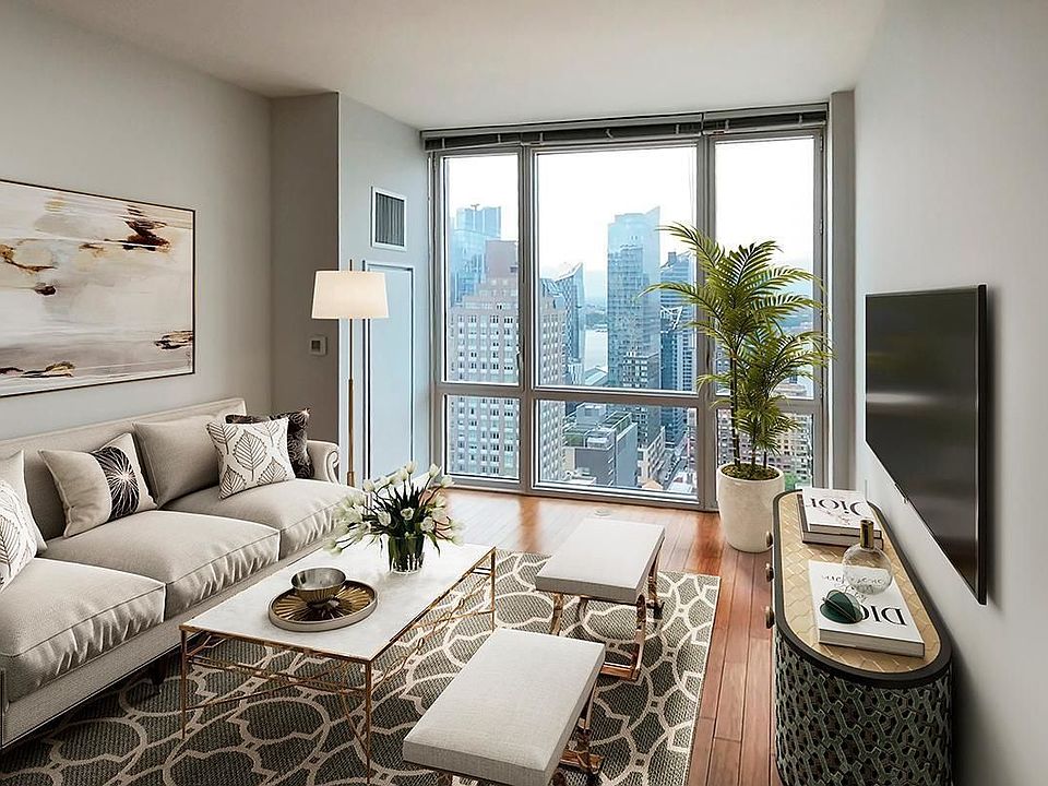 1st image of 160 W 62nd St APT 27H