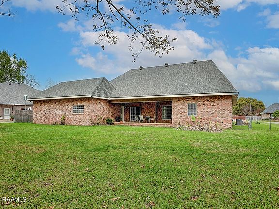 4th image of 2018 Le Belle Villa Blvd
