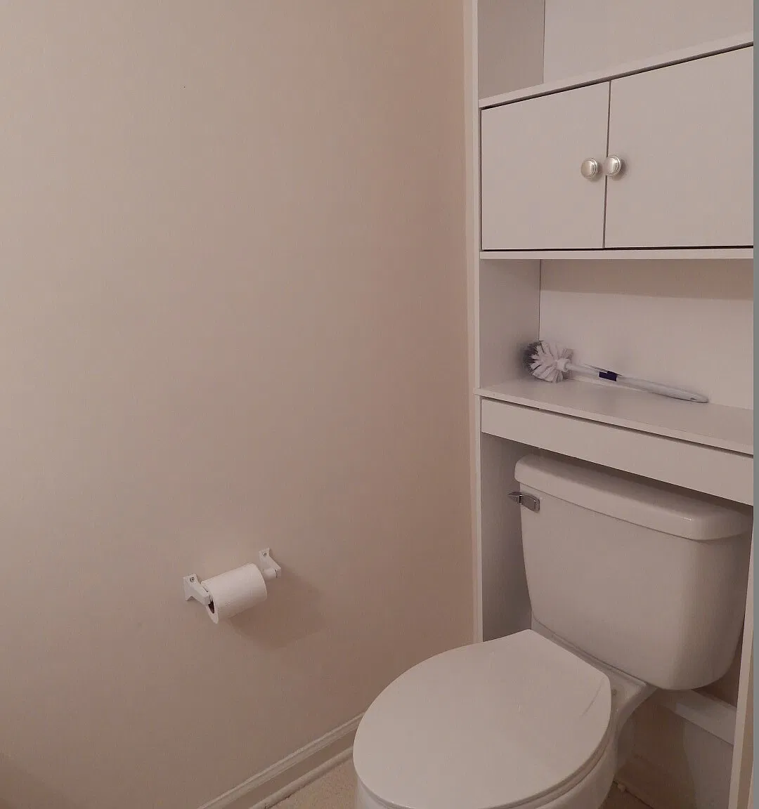 738 Coventry Lane - E — Photo 3