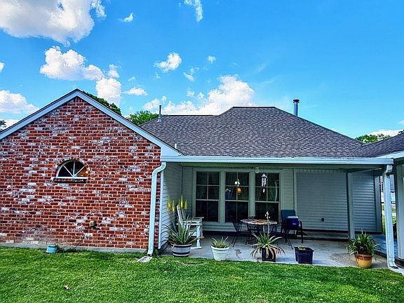 3rd image of 13360 Savannah Dr