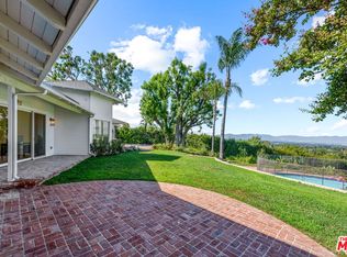 19621 Wells Dr, Tarzana, CA 91356
