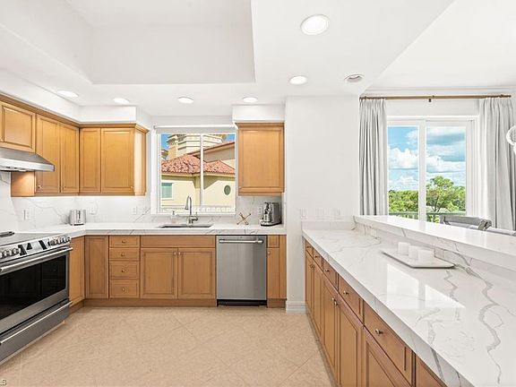 3rd image of 2738 Tiburon BLVD E #B-402