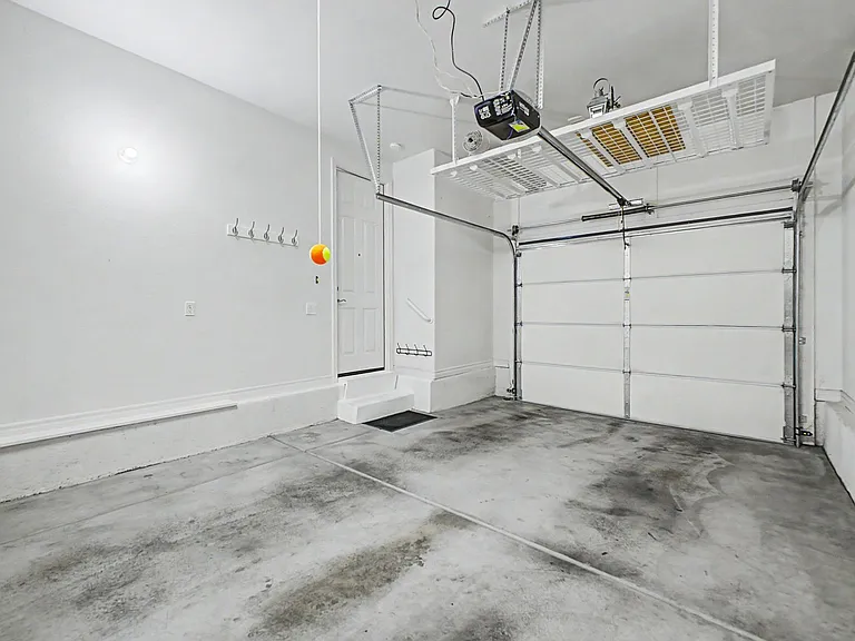 2435 Cordoba Bluff Ct — Photo 28