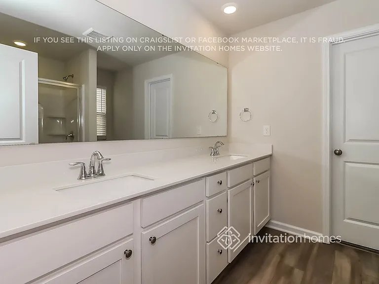 364 Hollingswood Dr — Photo 12