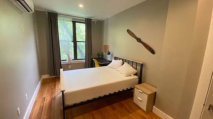 Rented by Hagstrom Management Inc | media 25