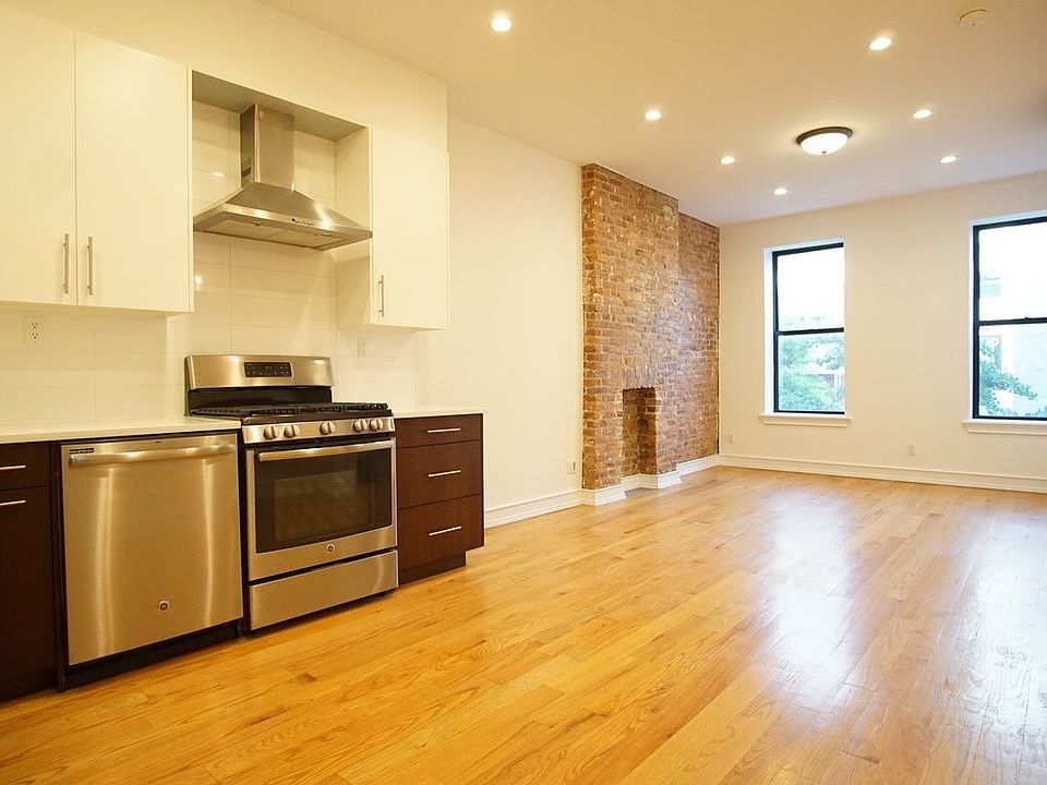 1st image of 648 Franklin Ave #2D