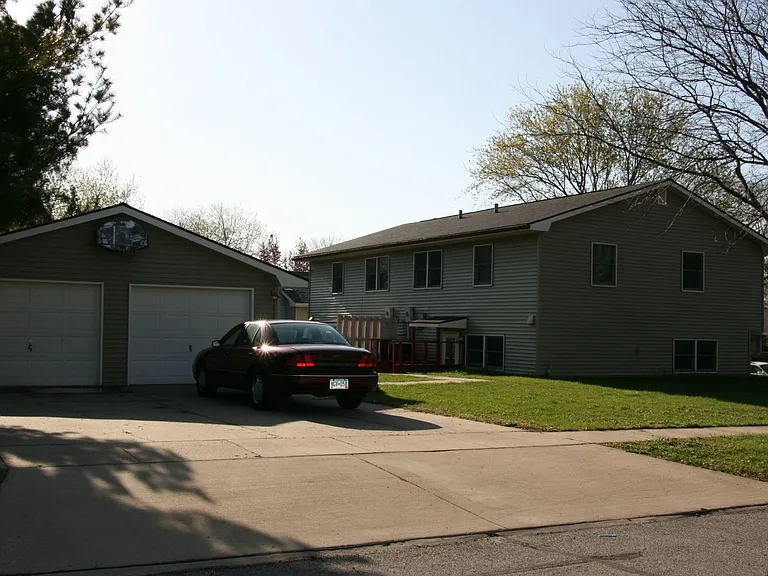 2823 Fandre Dr #2825 — Photo 43