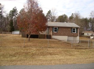 102 Woodhaven Dr, Danville, VA 24540