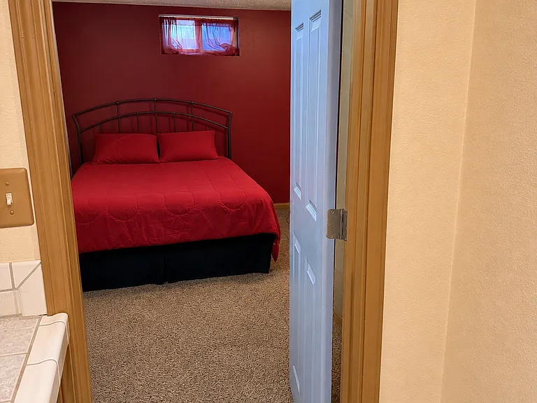 527 E Hoffman Ave — Photo 18