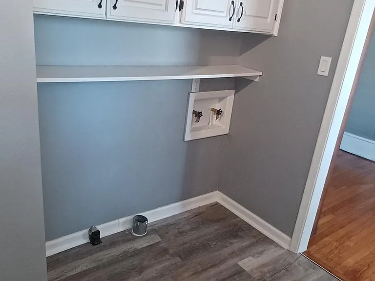 7619 Harmon Dr — Photo 3