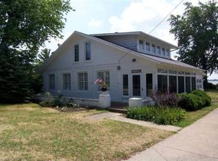 911 Cedar Point Rd, Sandusky, OH 44870