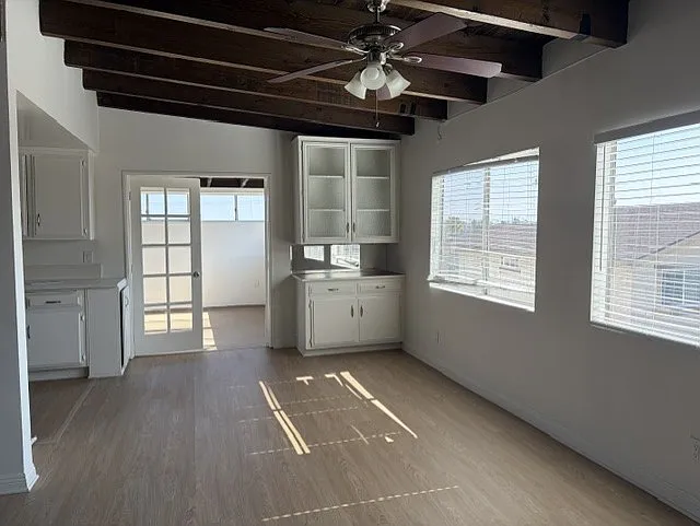 1802 Marshallfield Ln — Photo 6