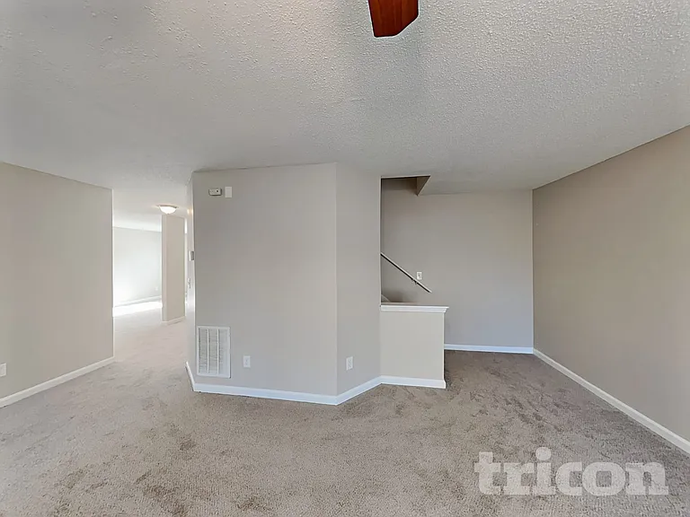 6260 Phillips Lake Way — Photo 3