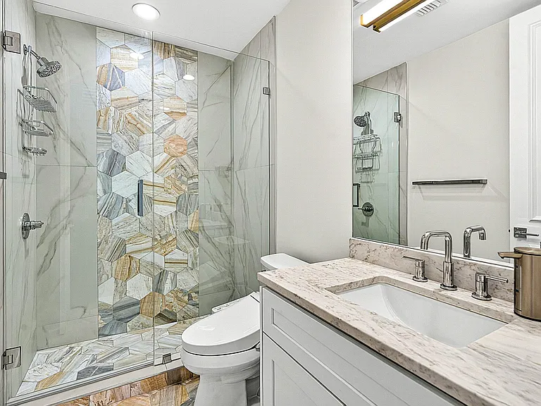 1128 Crystal Dr — Photo 33