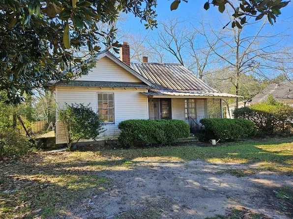 513 E Lee St, Dawson, GA 39842