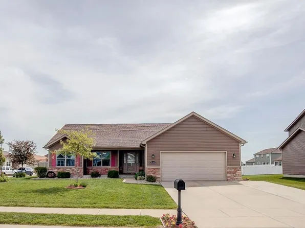 836 Tanzanite Ln, Mascoutah, IL 62258