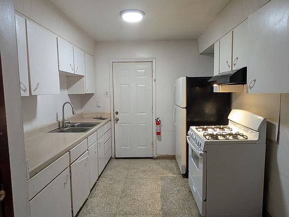 4th image of 2301 Lafayette St APT 9