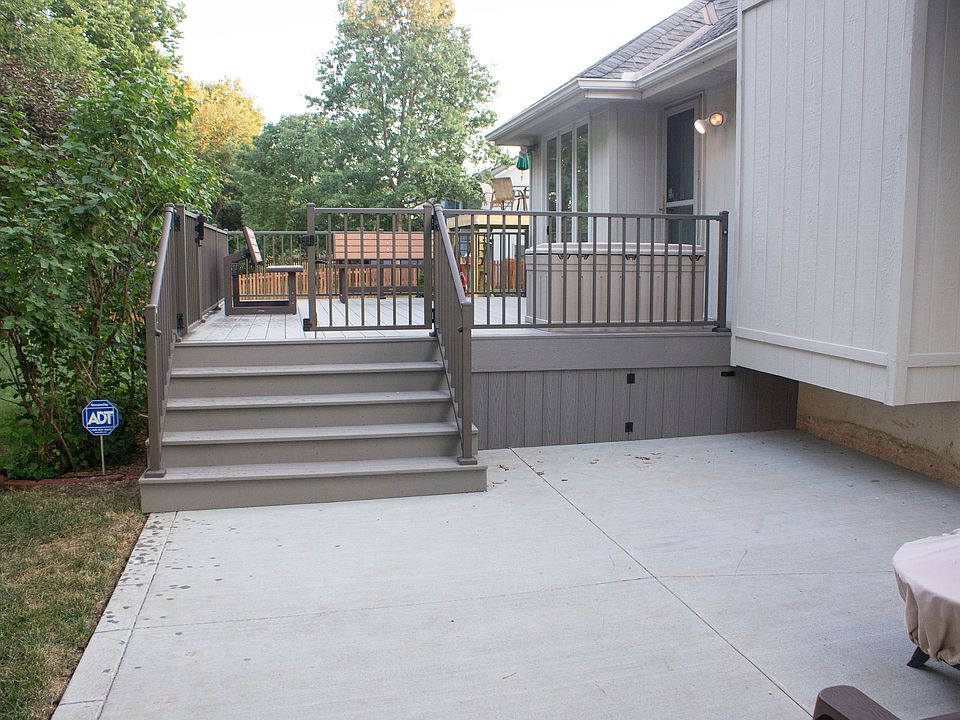 2nd image of 1629 NE Tawny Dr