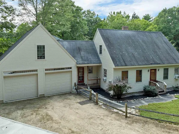 26 Country View Drive, Raymond, NH 03077