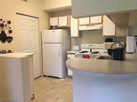 5th image of 6361 Aragon Way APT 303