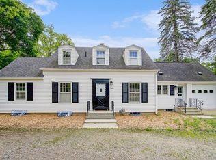2690 Overridge Dr, Ann Arbor, MI