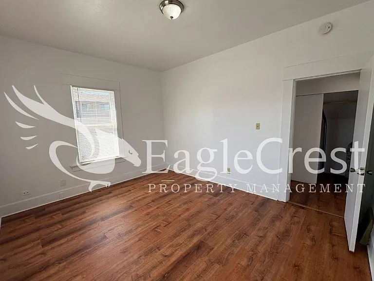 706 S College Ave — Photo 24