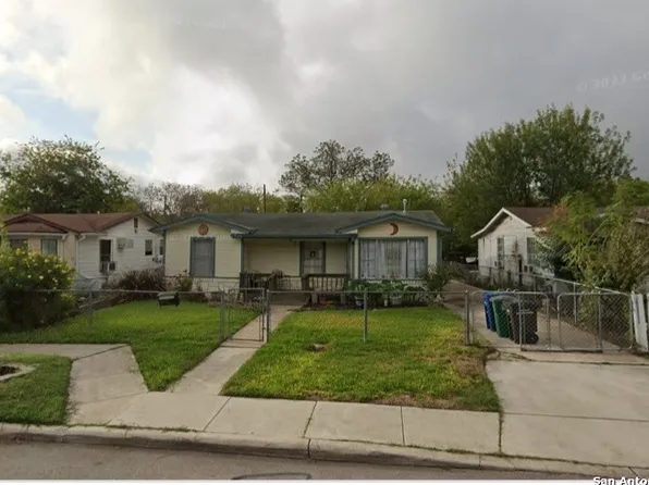 3702 W Poplar, San Antonio, TX 78228