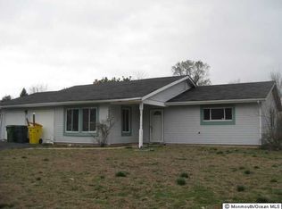 1527 Laguna Ln, Lakewood, NJ 08701