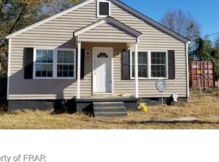 5206 Gavins St, Fayetteville, NC 28303