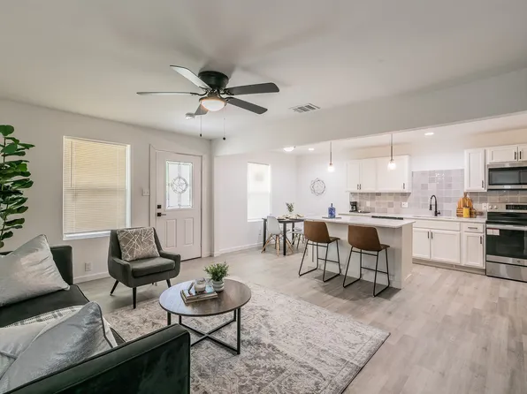 1216 Gibbons St, Greenville, TX 75401