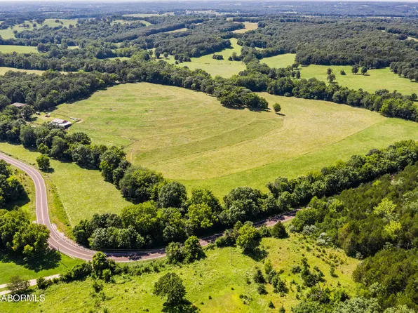 2832 Fischer Rd, Lohman, MO 65053