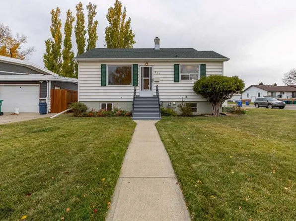 315 Dieppe Blvd S, Lethbridge, AB T1J 3X2