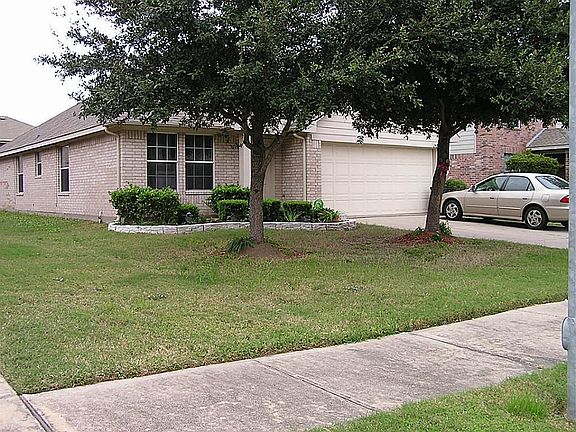 3rd image of 1922 Plum Creek Ln